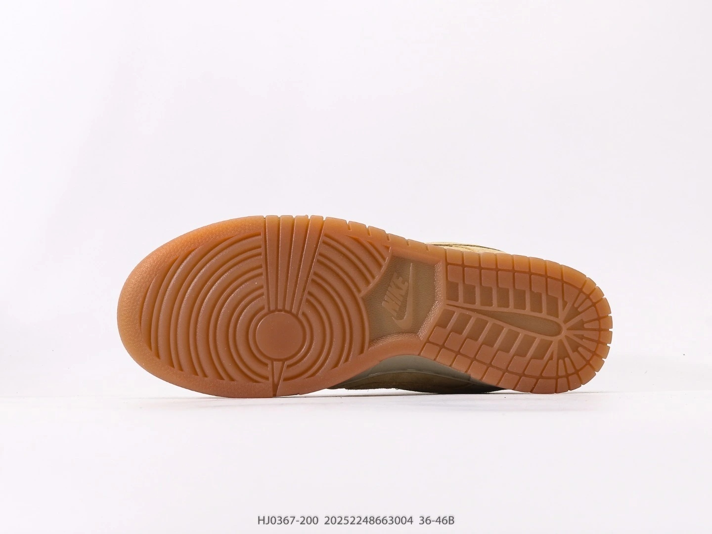 Nike Dunk Low Casual Shoes Tan Suede Gum Sole HJ0367-200