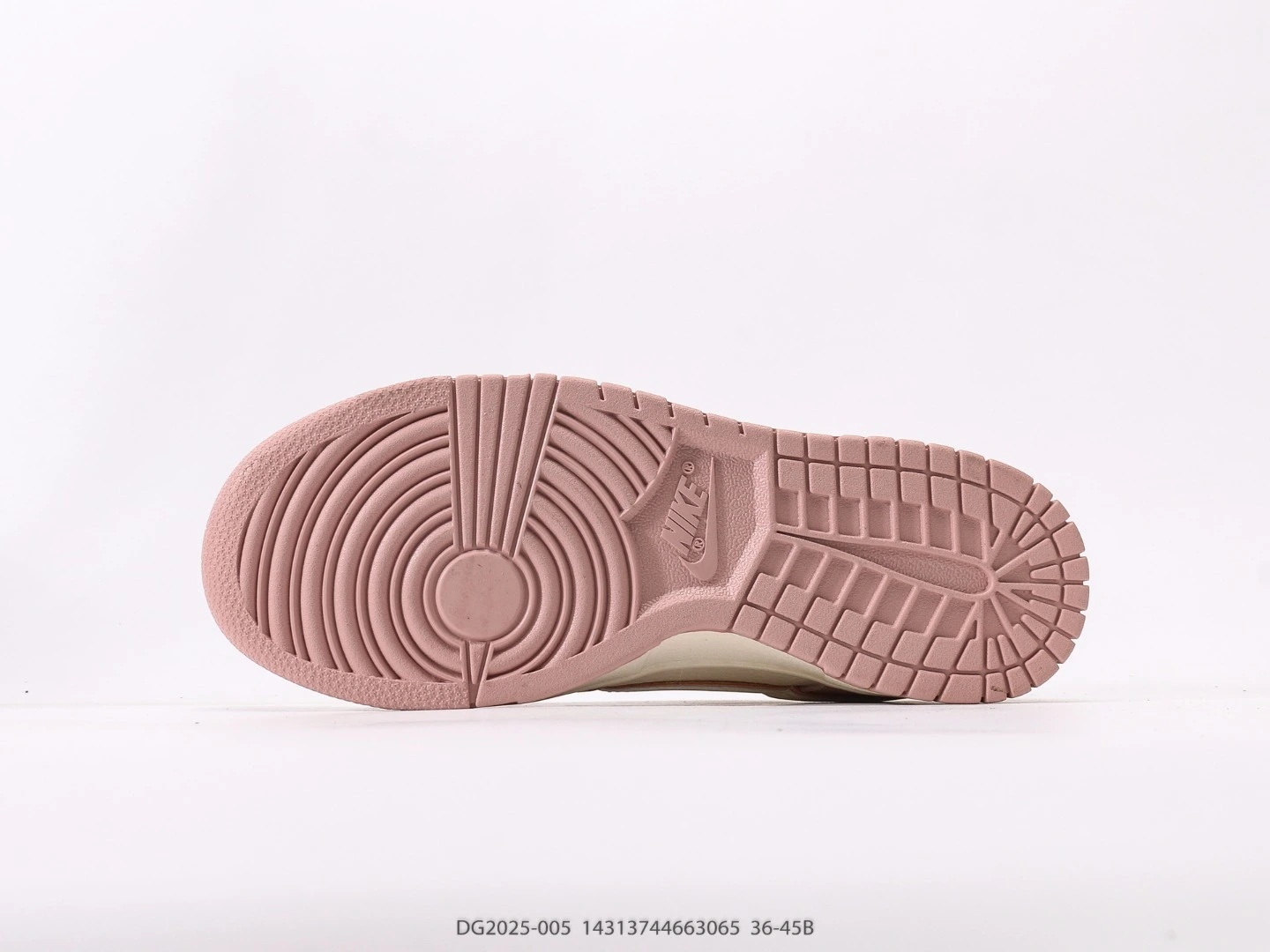 Nike Dunk Low Pink Labubu Sneakers DG2025-005