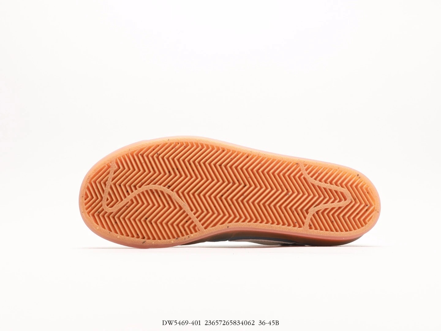 Nike SB Suede Skate Shoes Teal White Gum Sole D7569-401