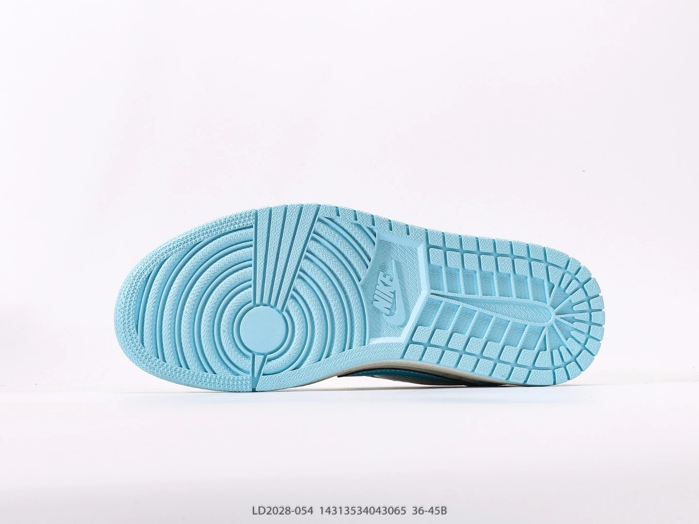 Nike Labubu Sneakers Light Blue Leather Cartoon Print LD2028-054