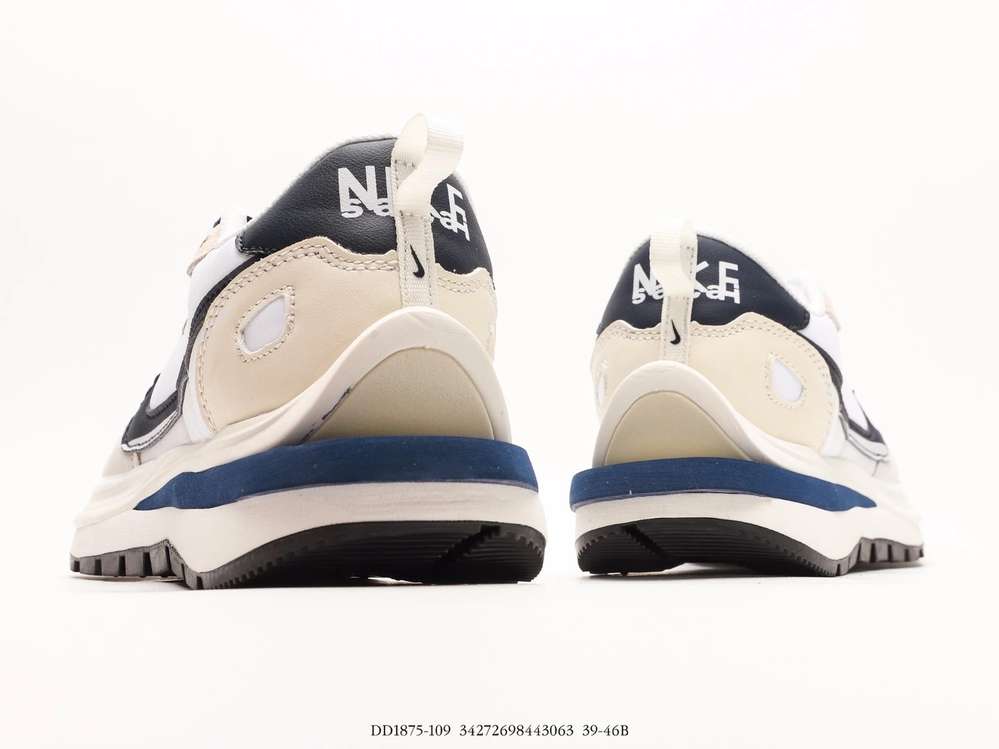 Nike Sacai Vaporwaffle Sneakers White Navy Suede DD1875-109