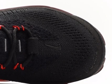Nike Men’s Black Knit Running Shoes with Red Accents DJ4701-004