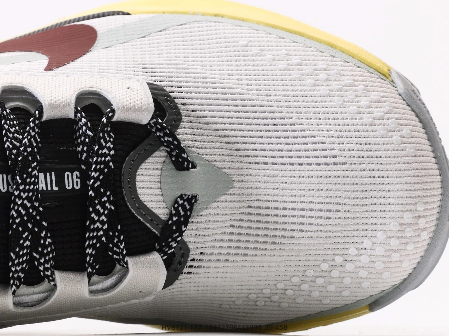 Nike Trail Running Shoes White Burgundy Yellow HV8121-137