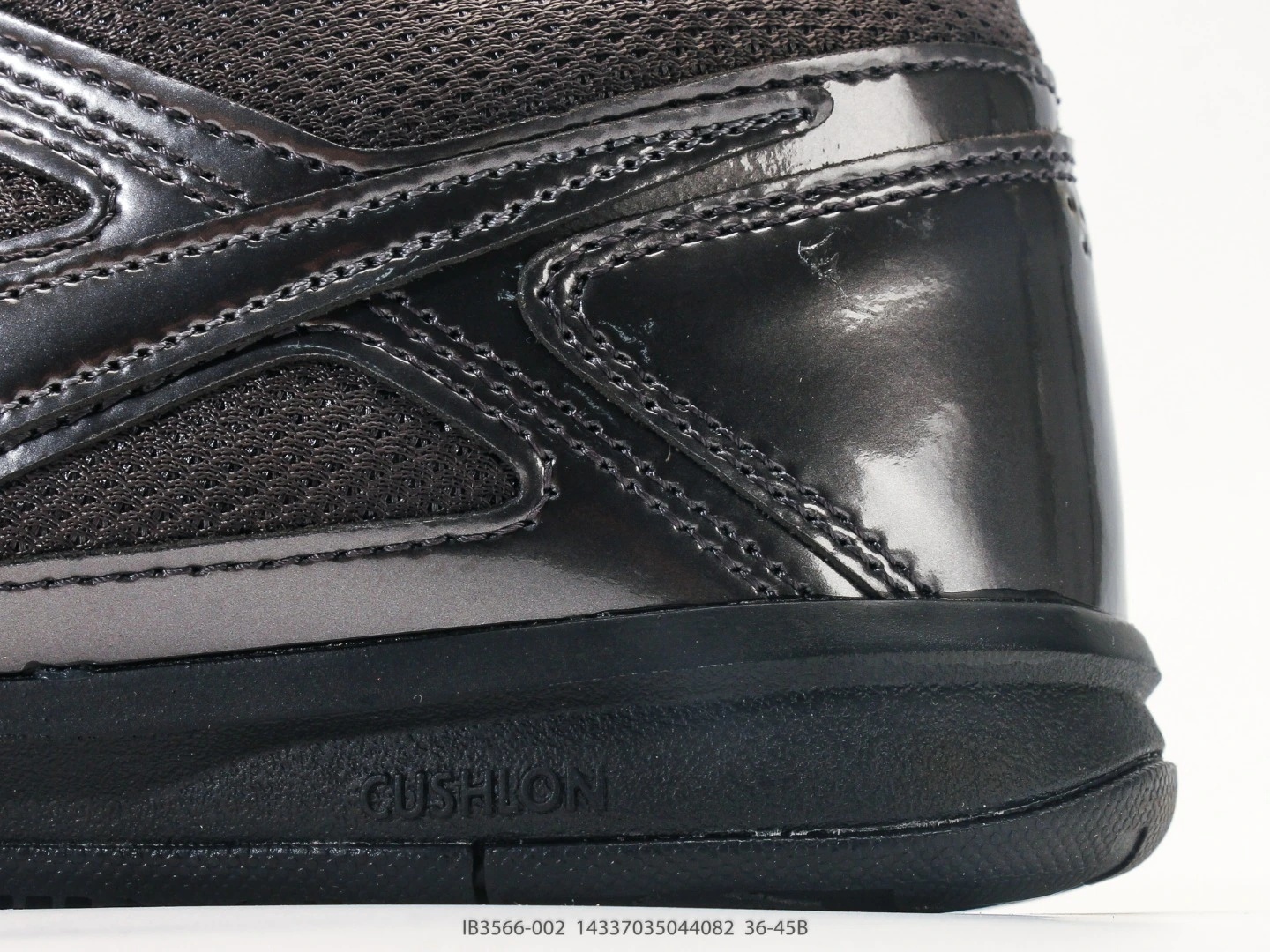 Nike Indoor Soccer Shoes Black Metallic Synthetic Leather IB3566-002