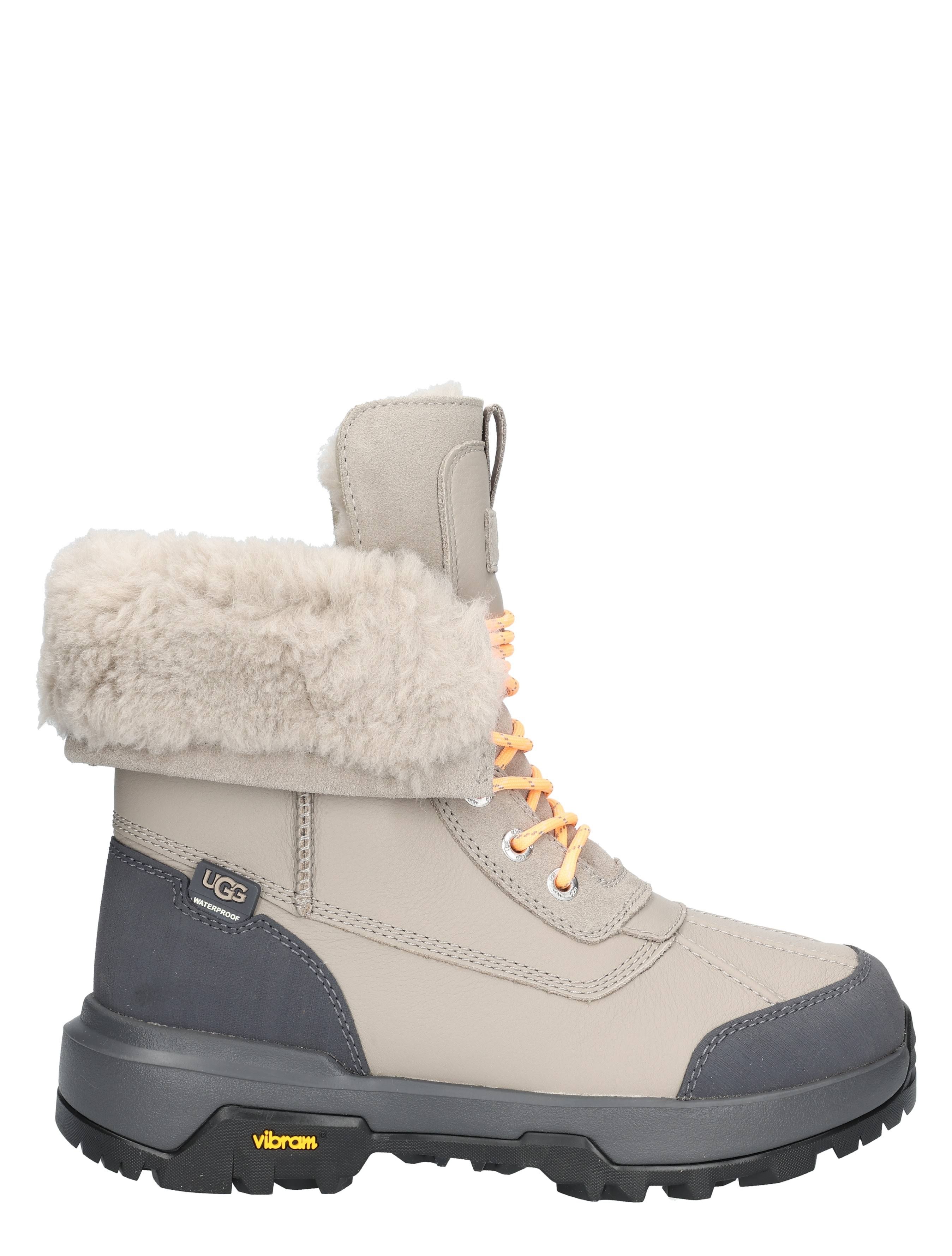 UGG Women's Adirondack Boot XXV