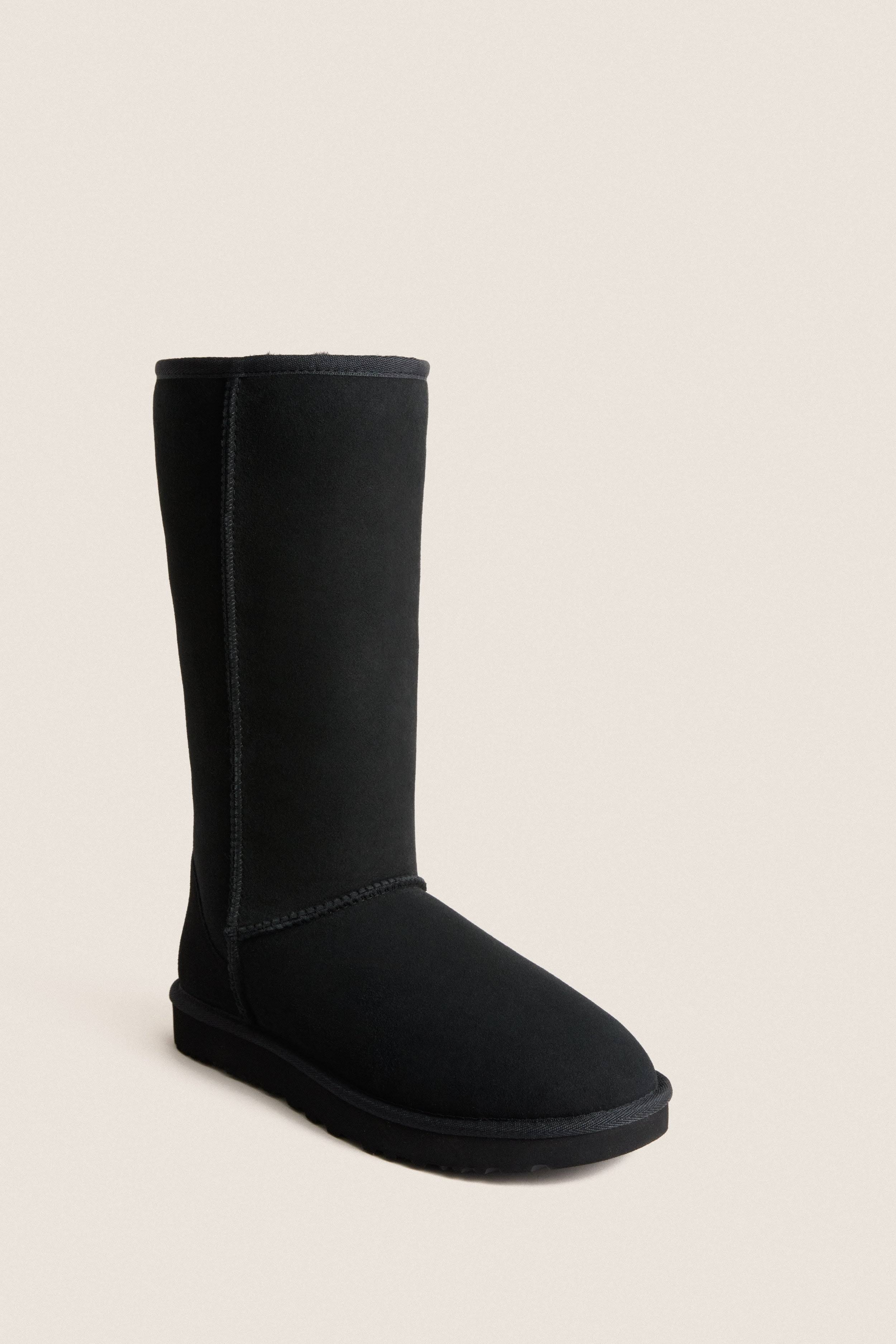 UGG Women's Classic Tall II