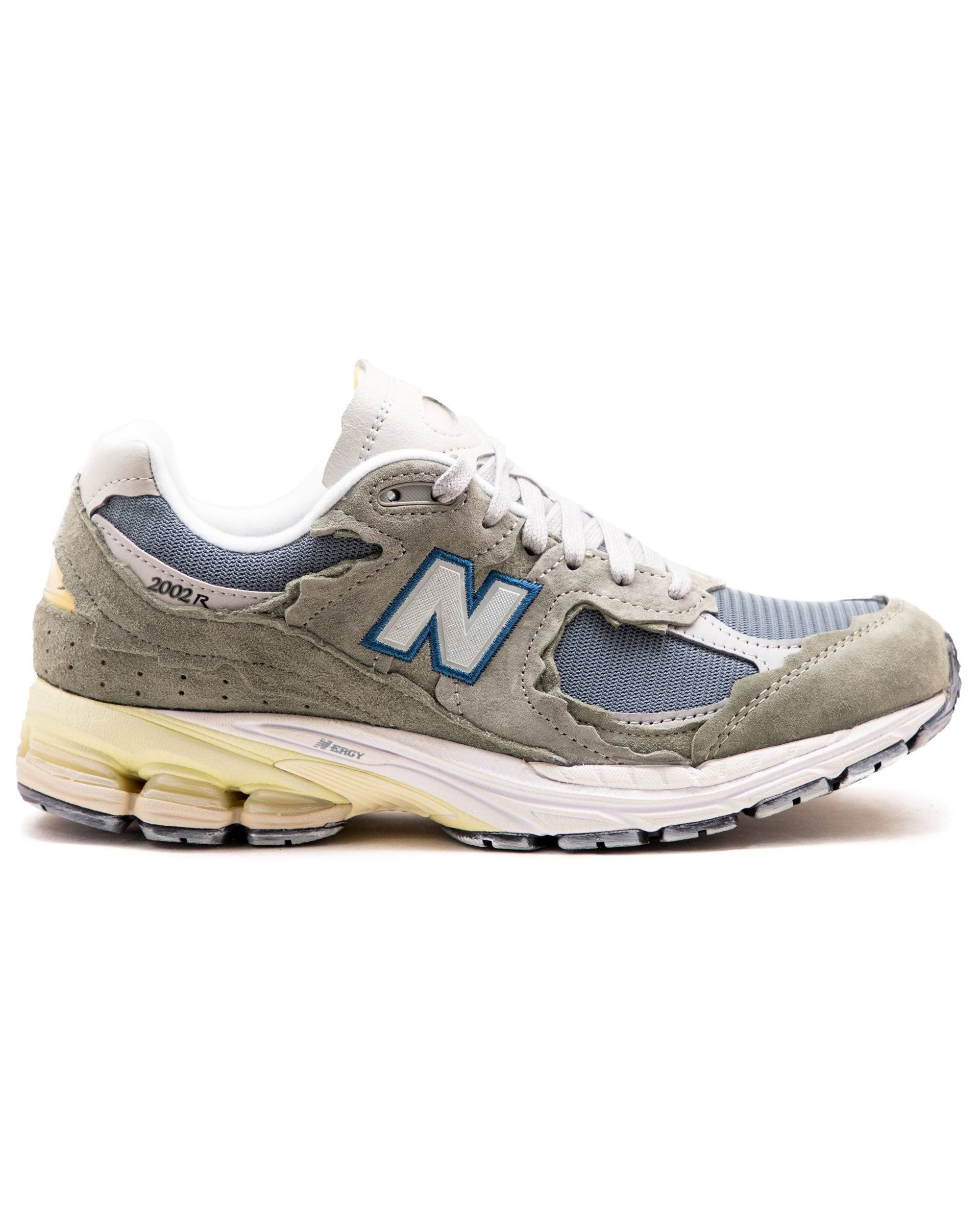 New Balance Men's 2002R