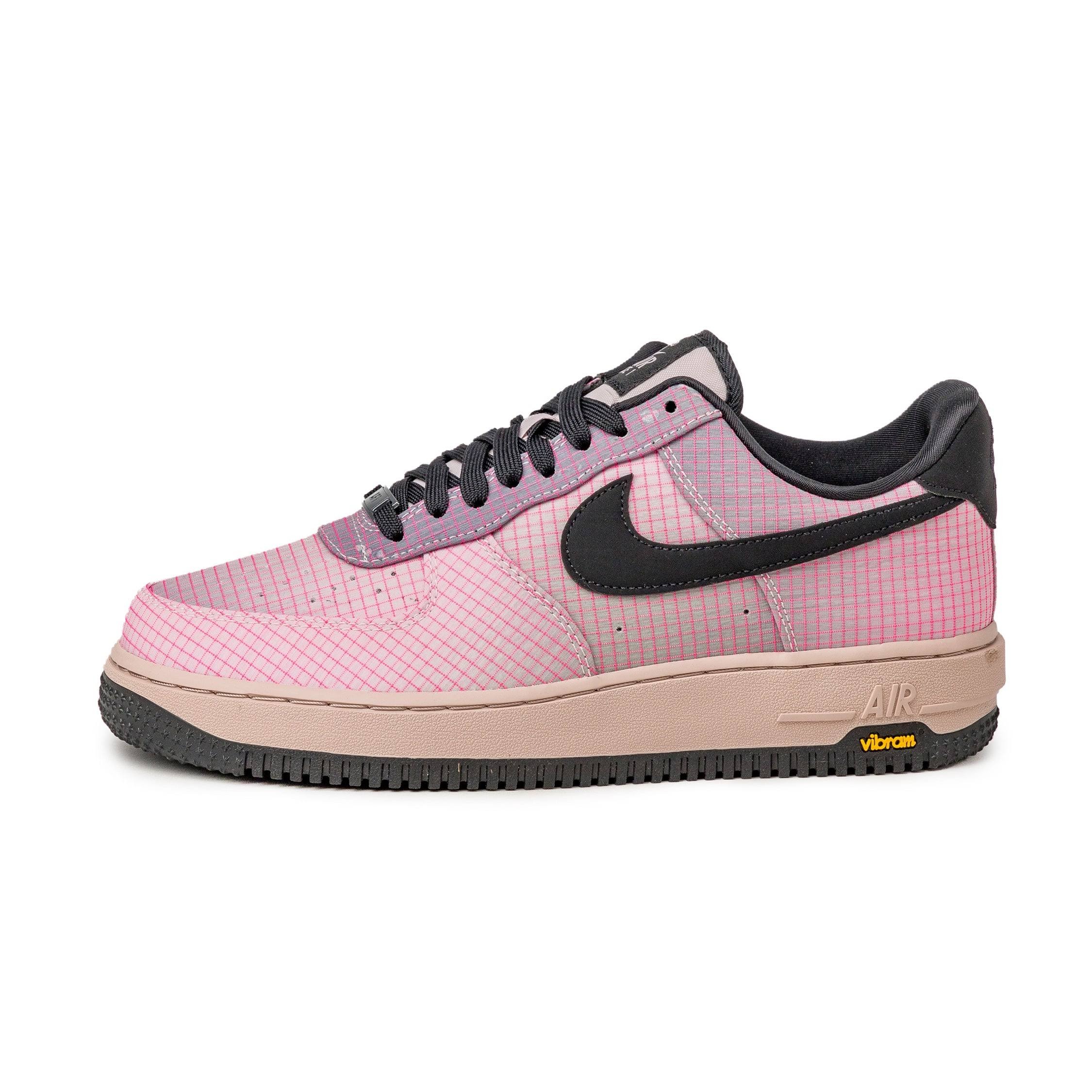 Nike Men's Air Force 1 '07 LX Vibram