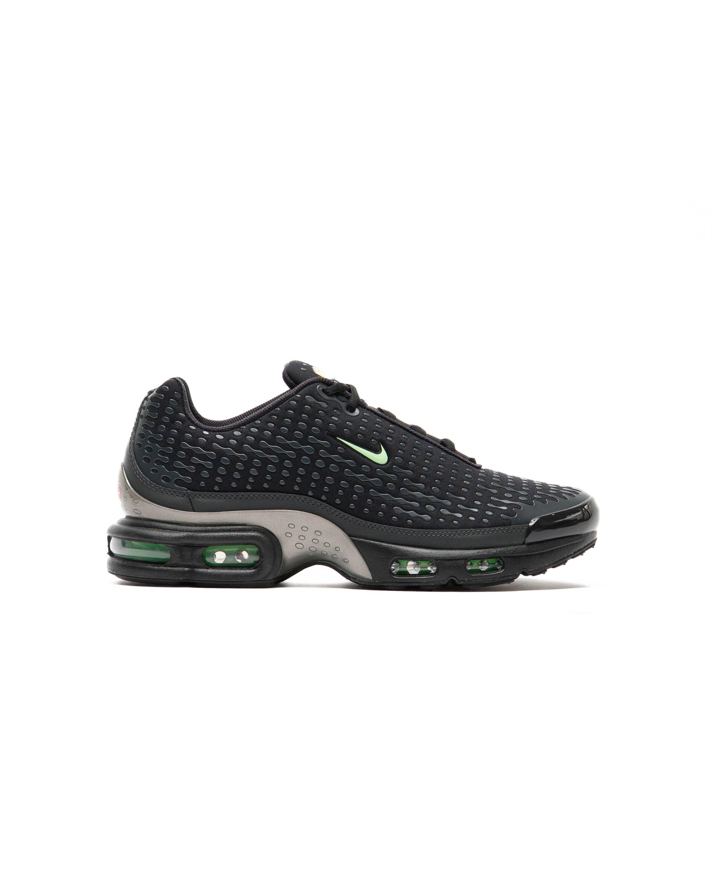 Nike Men's Air Max Plus VII