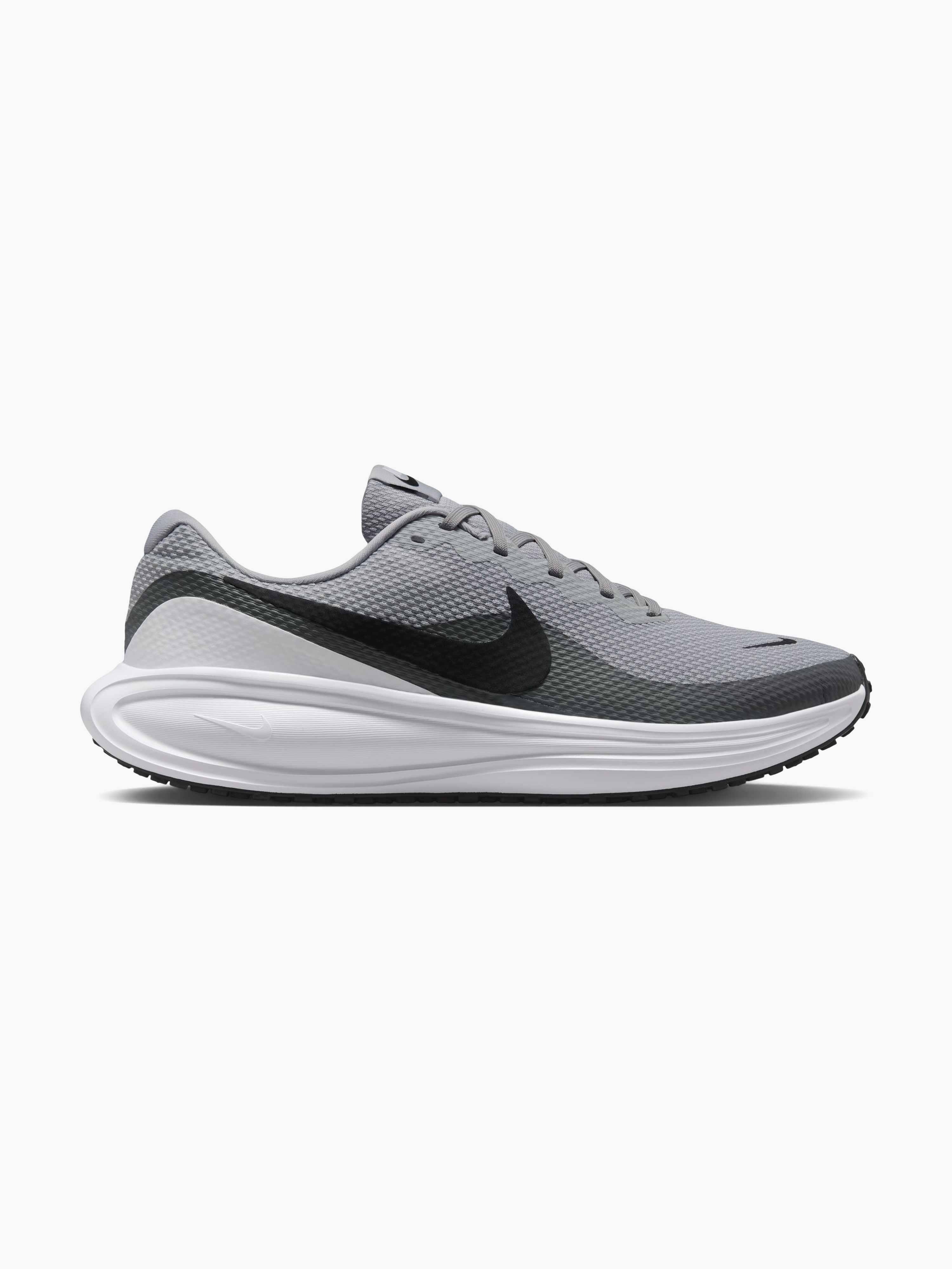 Nike Men's Revolution 8 Running Shoes