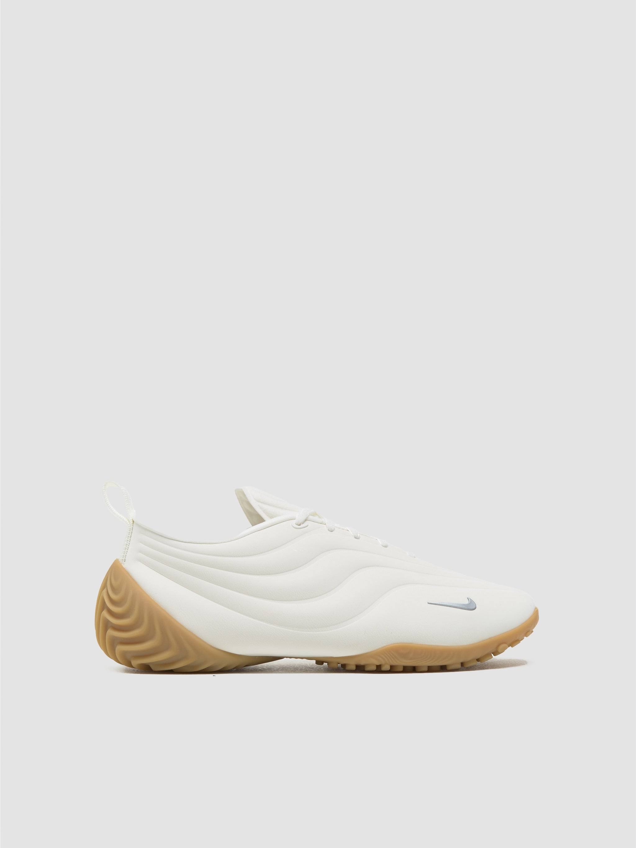 Nike Women's Astra Ultra
