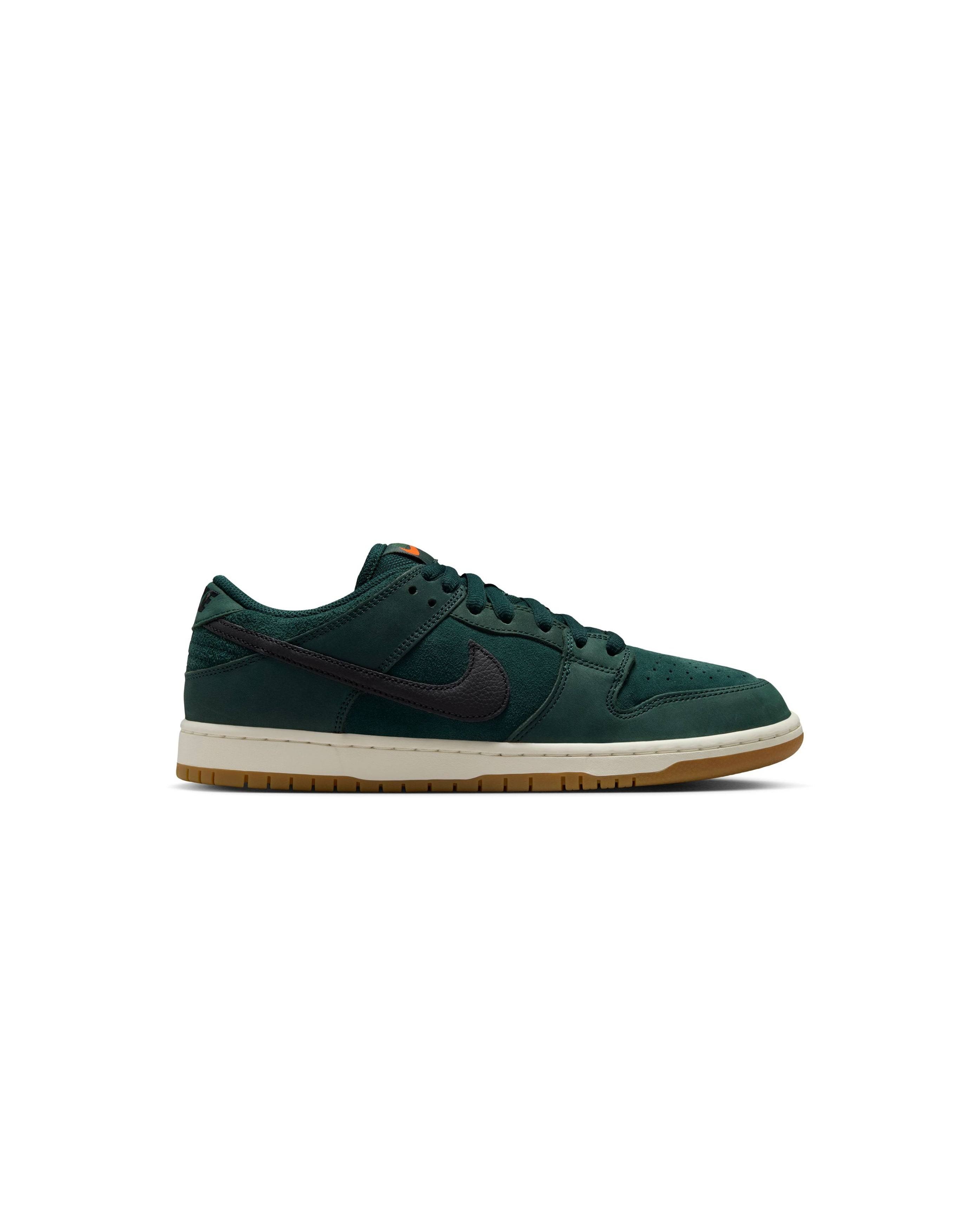 Nike SB Dunk Low Pro