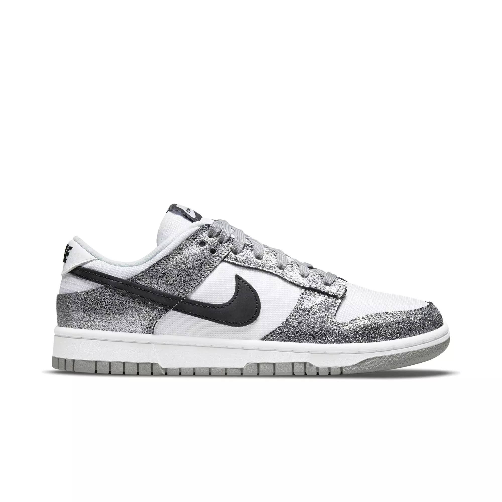 Nike Women s Dunk Low Golden Gals