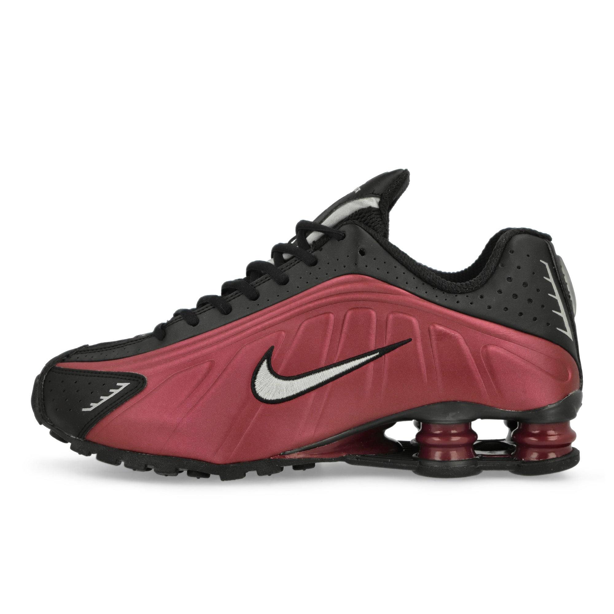 Nike Women s Shox R4 Shoes