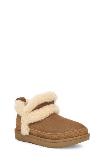 UGG Women s Classic Ultra Mini Spillseam Genuine Shearling Bootie