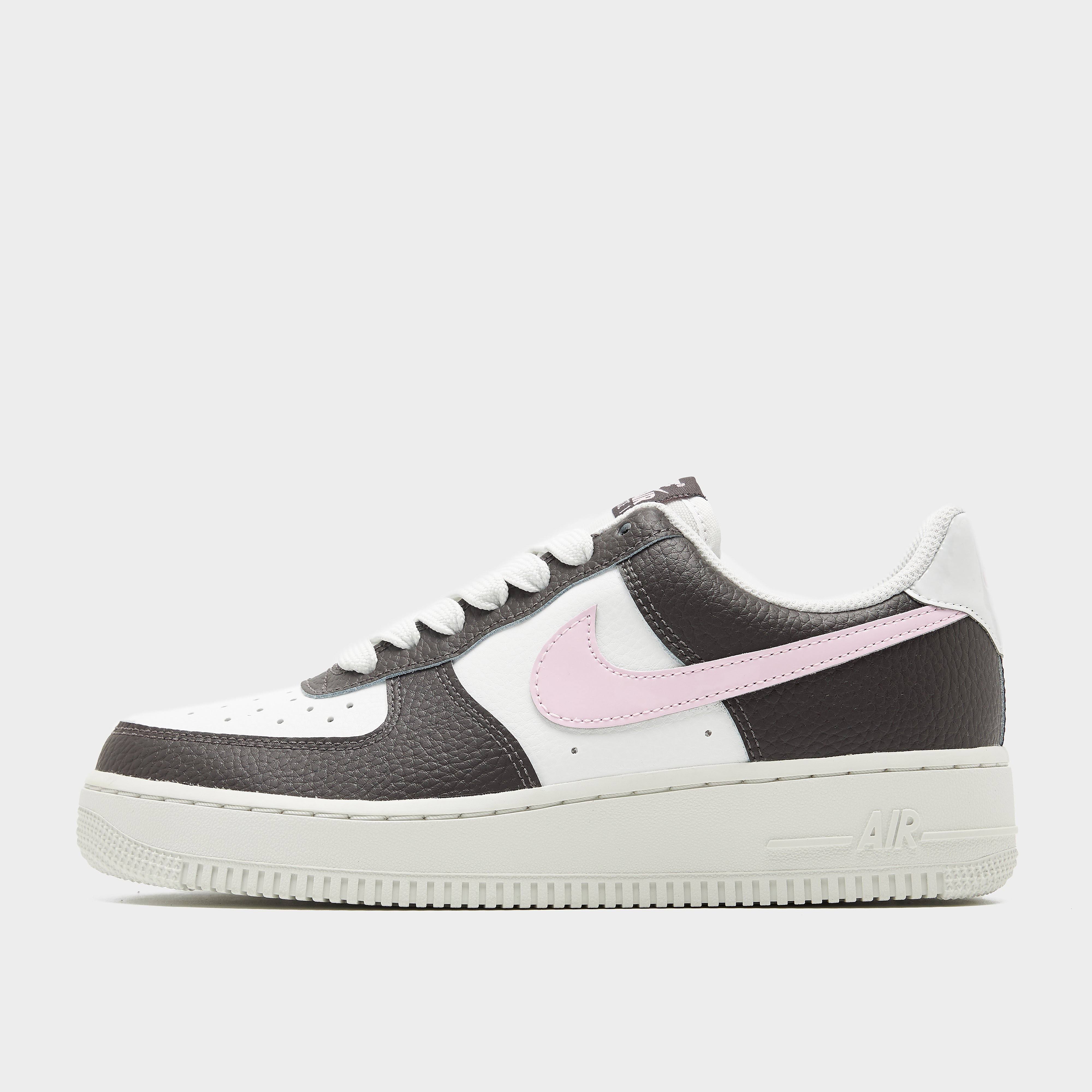 Nike Women s Air Force 1 07 SE Casual Shoes