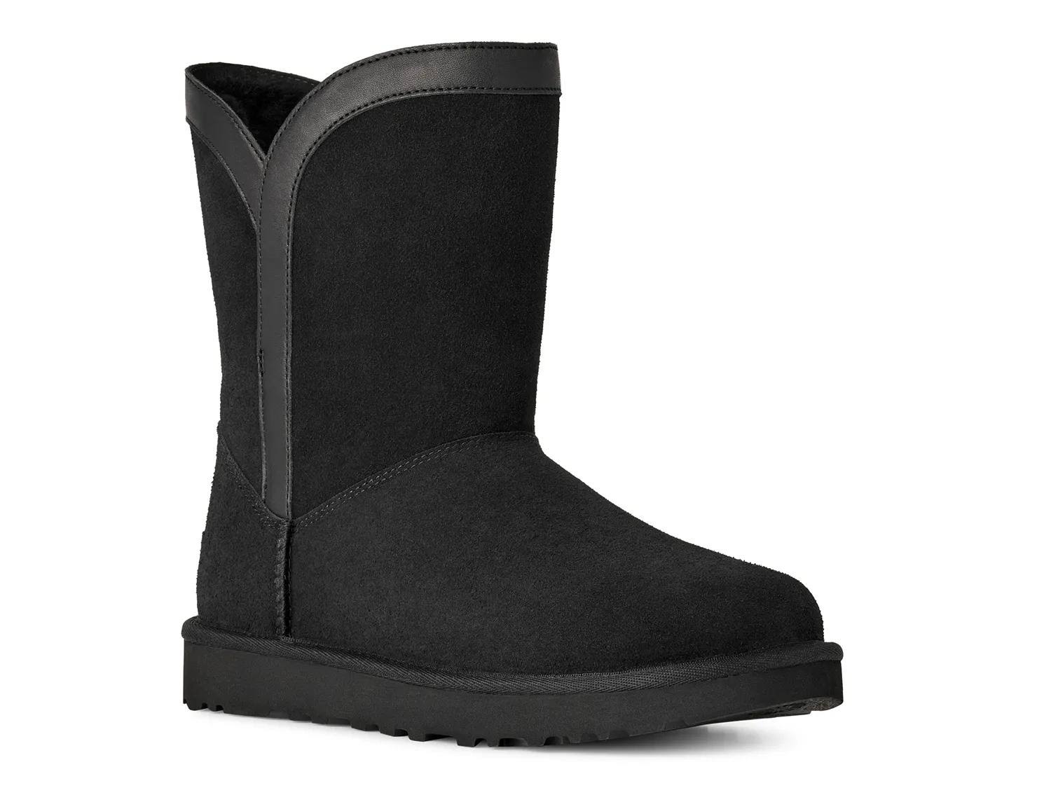 UGG Women s Classic Short Lunara Boot